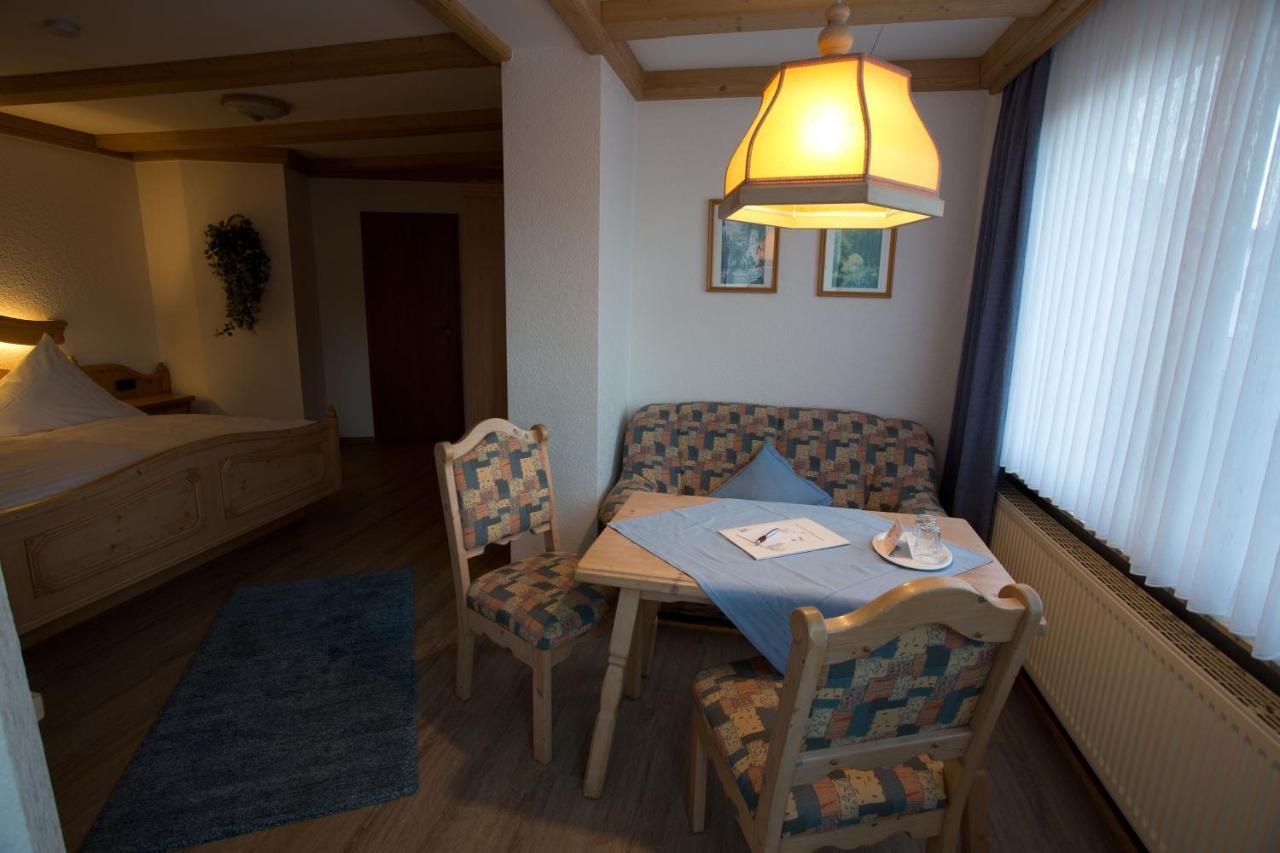 Landhotel Teuteberg Bad Arolsen Eksteriør bilde